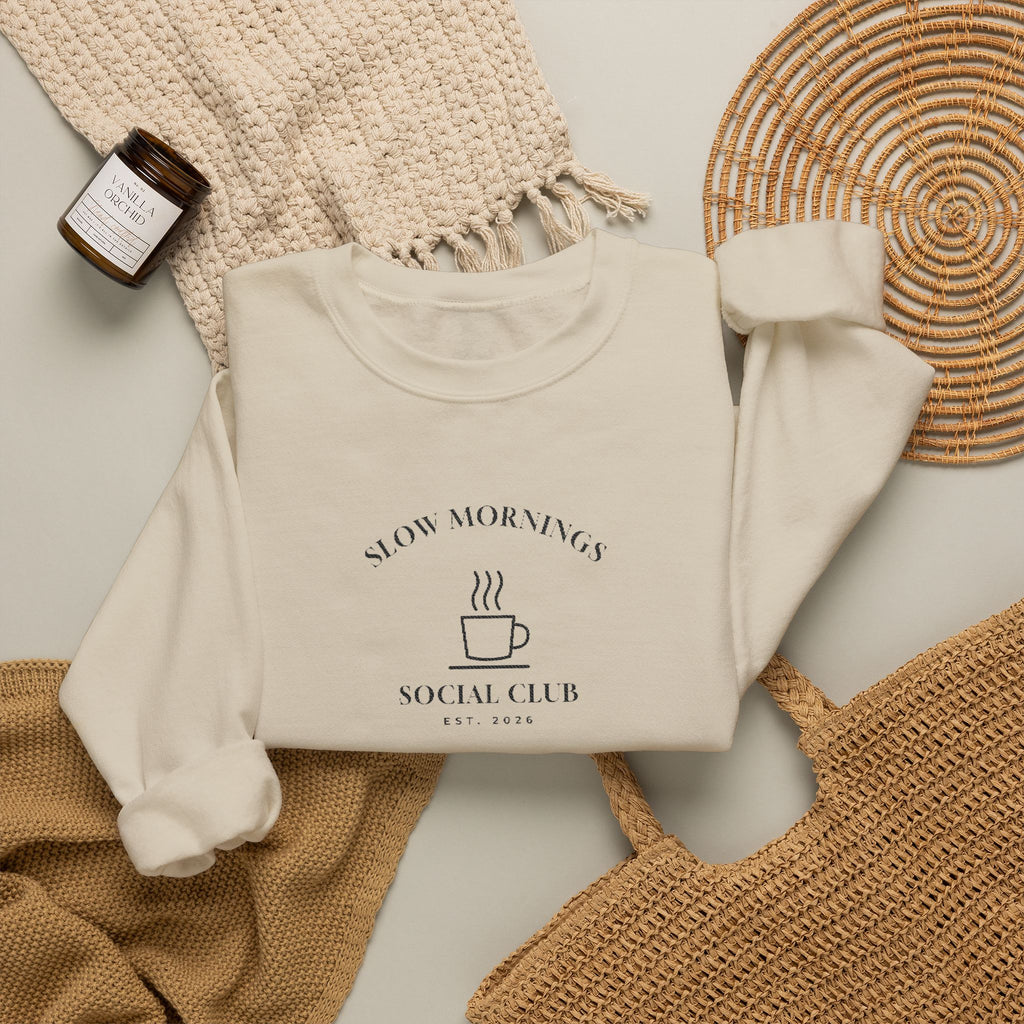 Sudadera bordada Slow Mornings Social Club
